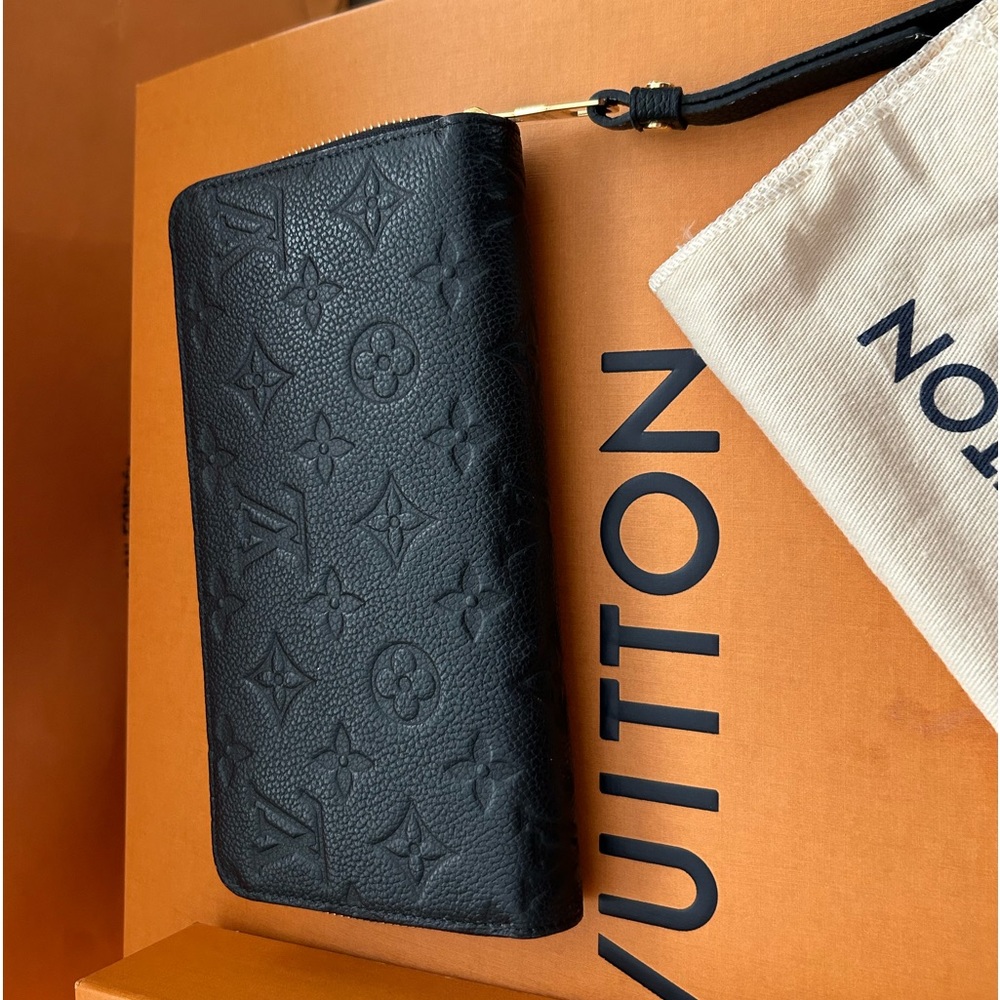 Louis Vuitton Zippy Wallet Monogram Empreinte Leather Black Like New M61864